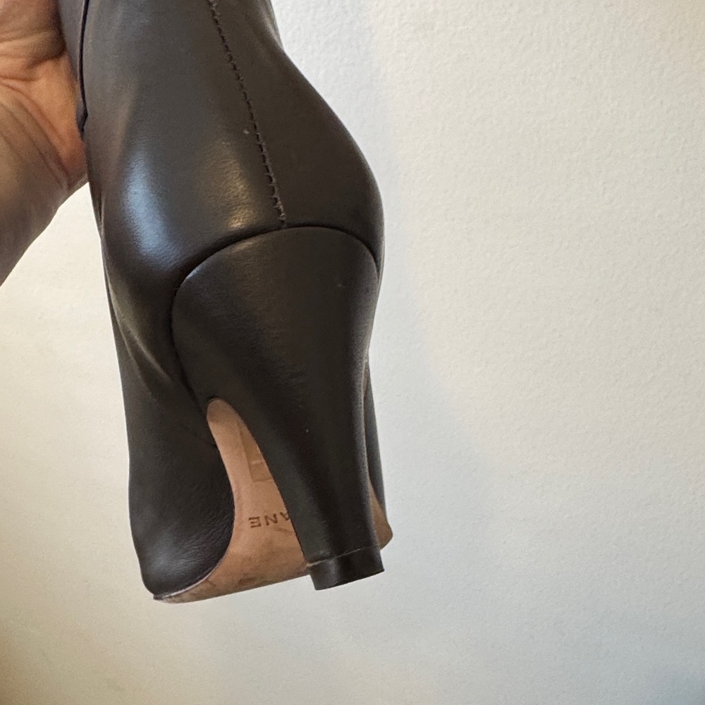 Everlane The Knee-High Banana Boot, Dark Brown, Sz 7 - Picture 6 of 9